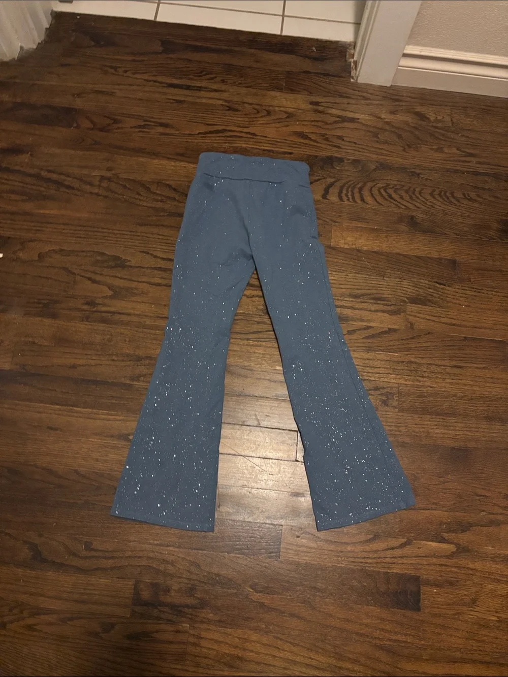 GAP Girls' Blue Sparkle Leggings with matching GAP t-shirt.